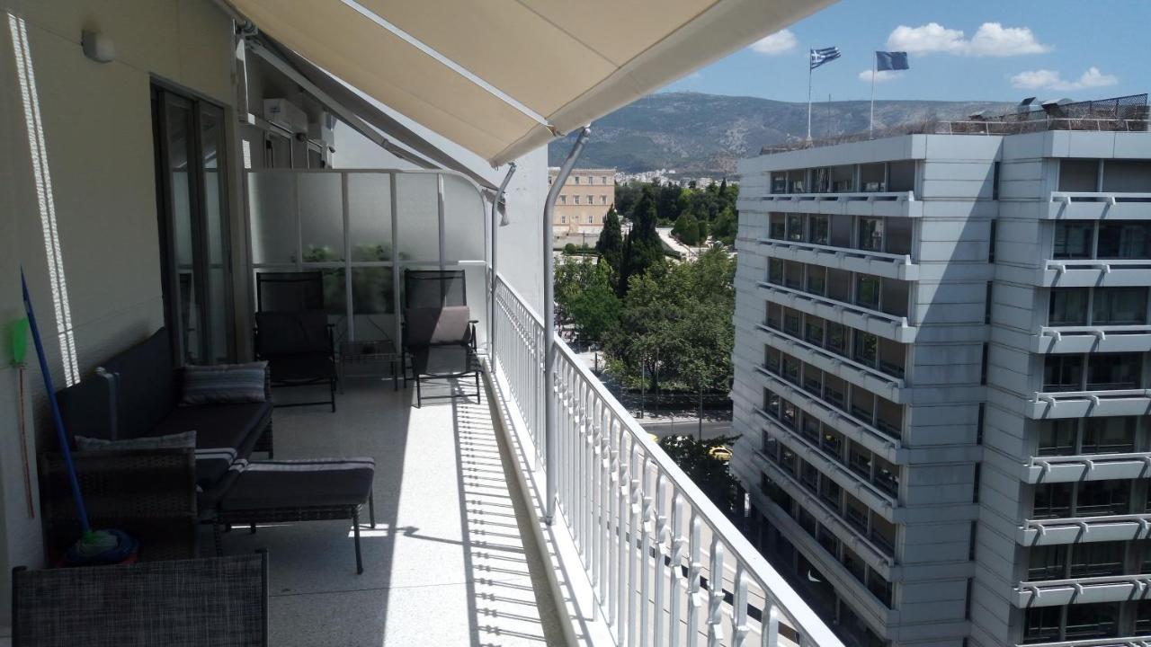Parthenon And Syntagma Square View Apartment Athena Bagian luar foto