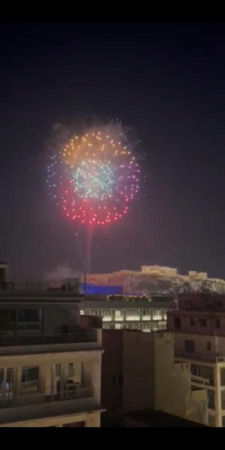 Parthenon And Syntagma Square View Apartment Athena Bagian luar foto
